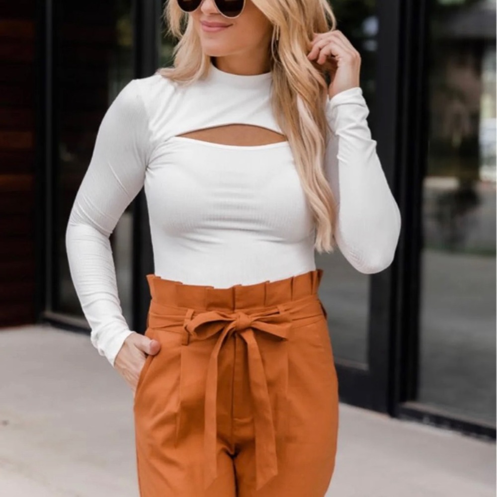 Keyhole bodysuit